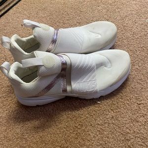 Nike presto, 7y, cream with a metallic pink